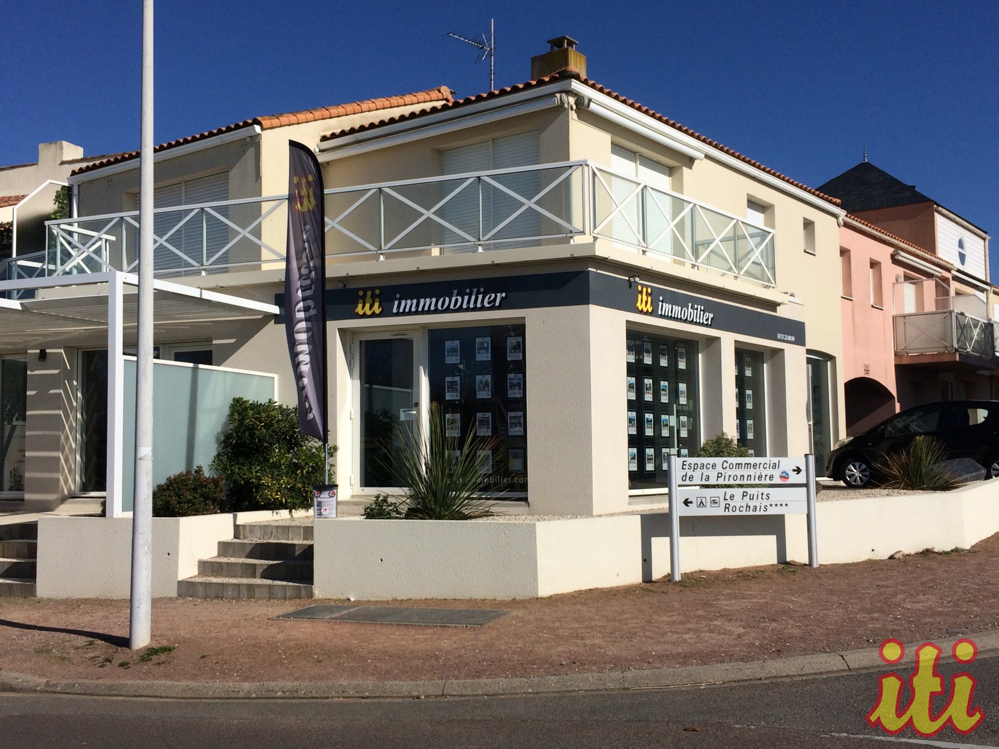 Vente Bureau / Commerce à les Sables-d'Olonne 4 pièces