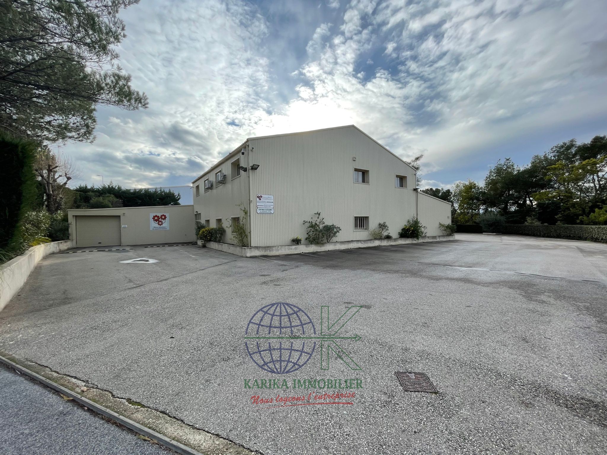 Vente Bureau / Commerce à Roquebrune-sur-Argens 0 pièce