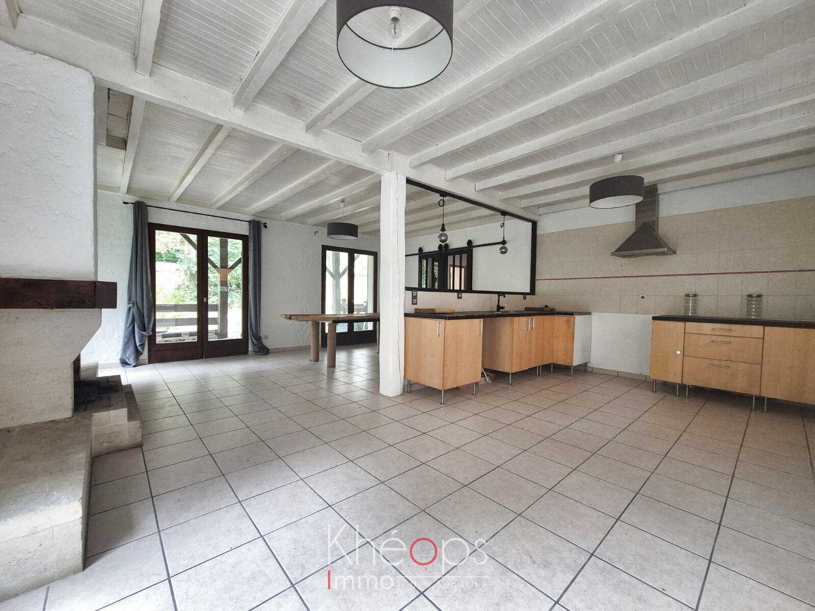 Vente Maison à Targon 8 pièces