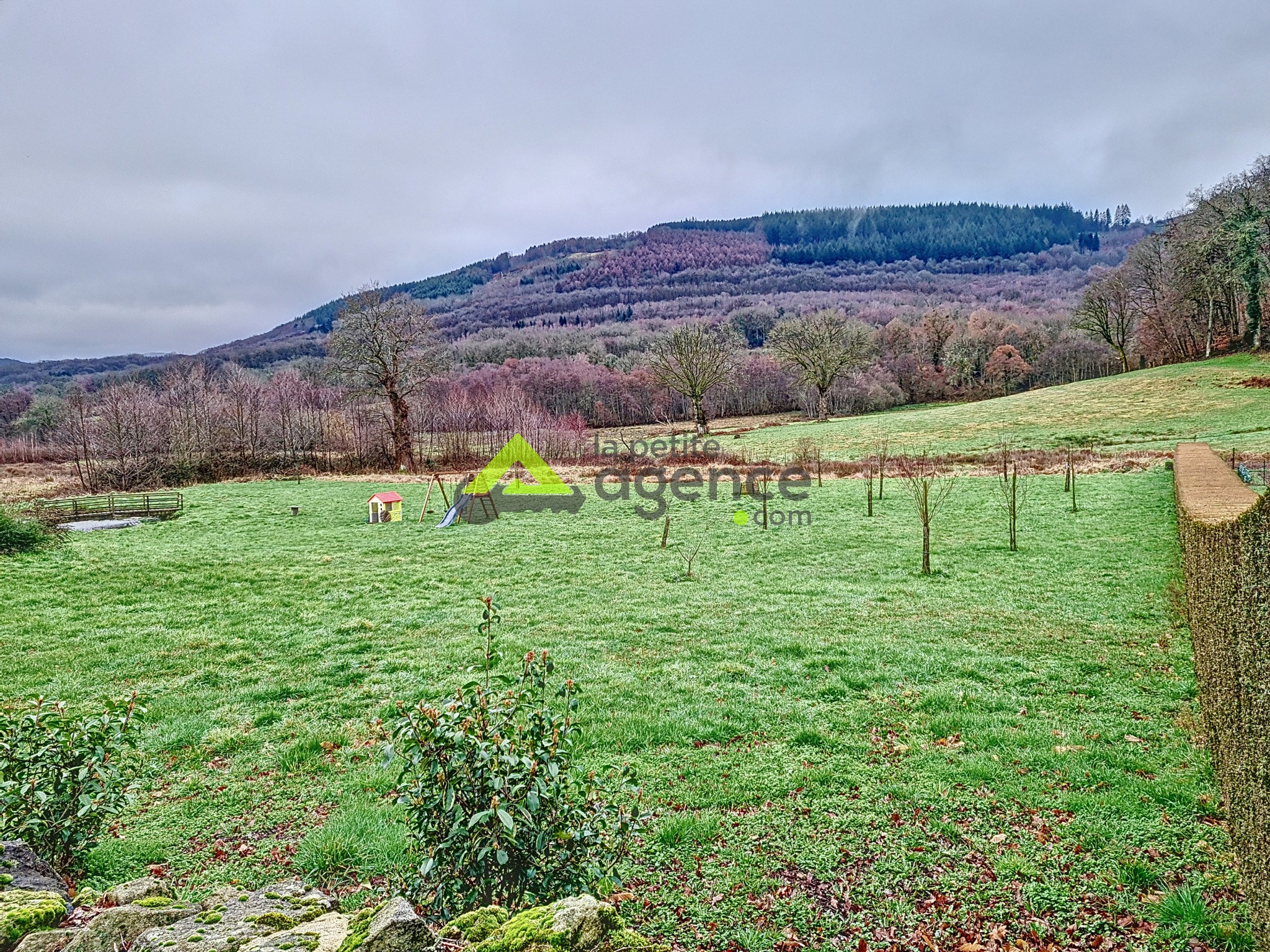 Vente Terrain à Saint-Sulpice-le-Guérétois 0 pièce