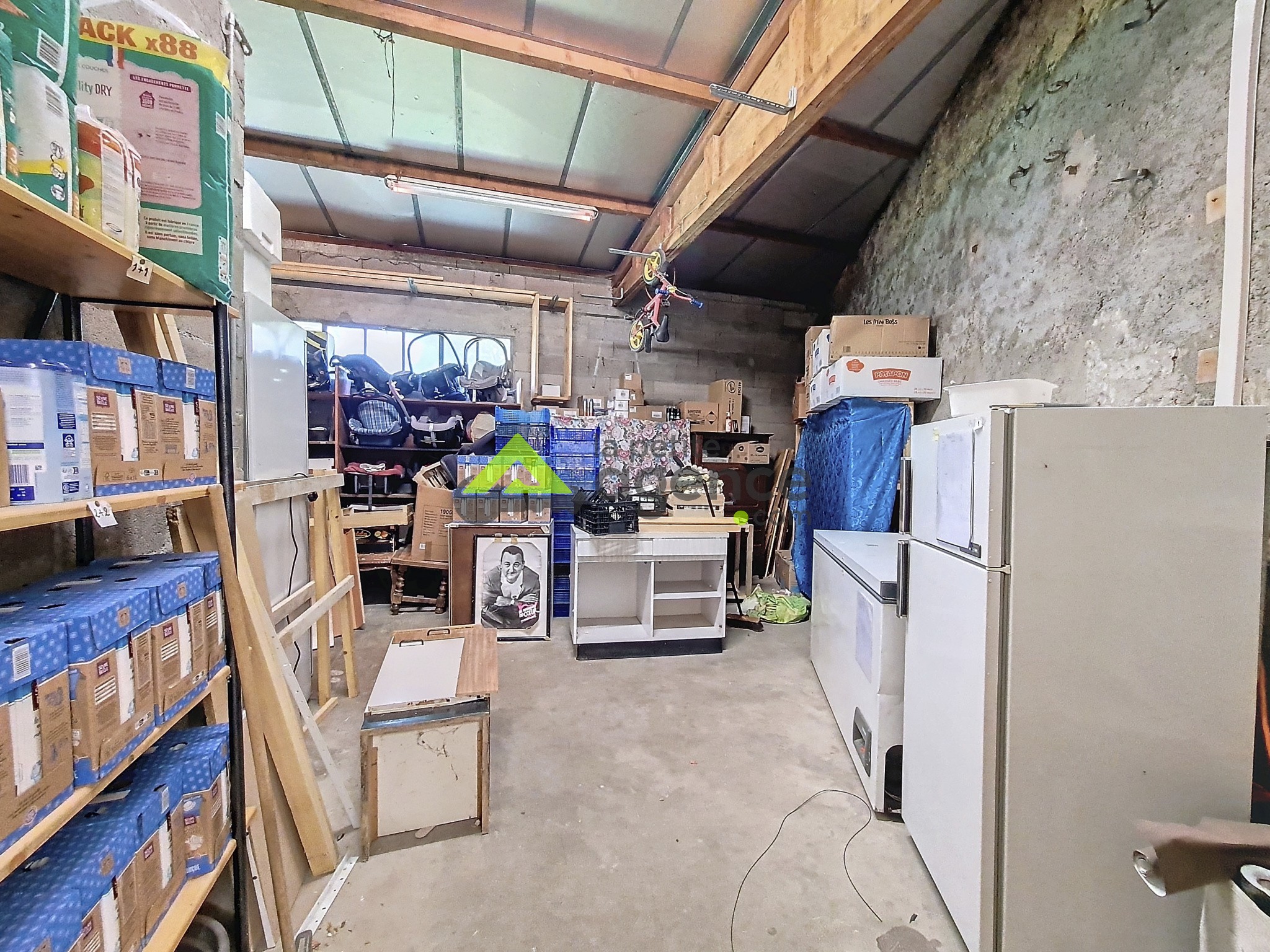 Vente Bureau / Commerce à Dun-le-Palestel 0 pièce