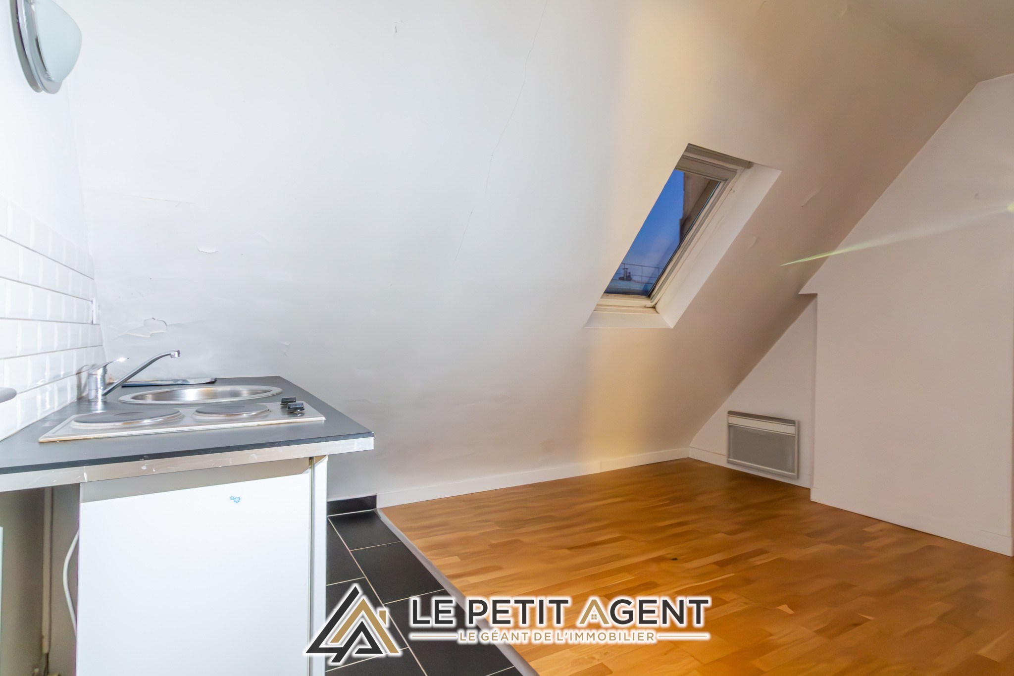 Vente Appartement à Paris Entrepôt 10e arrondissement 1 pièce