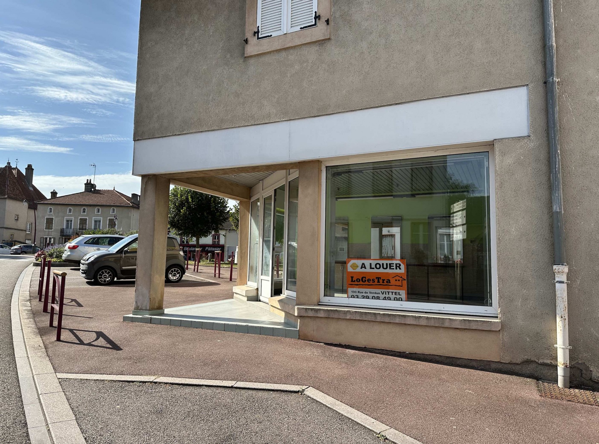 Location Bureau / Commerce à Bulgnéville 0 pièce