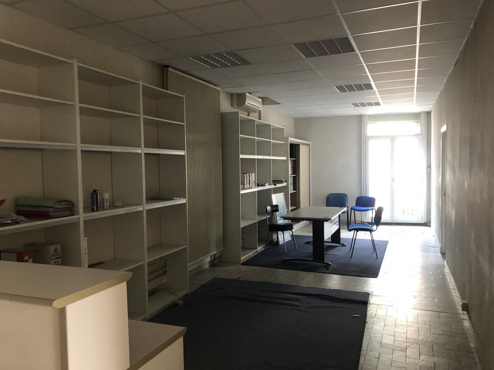 Vente Bureau / Commerce à Lunel 0 pièce