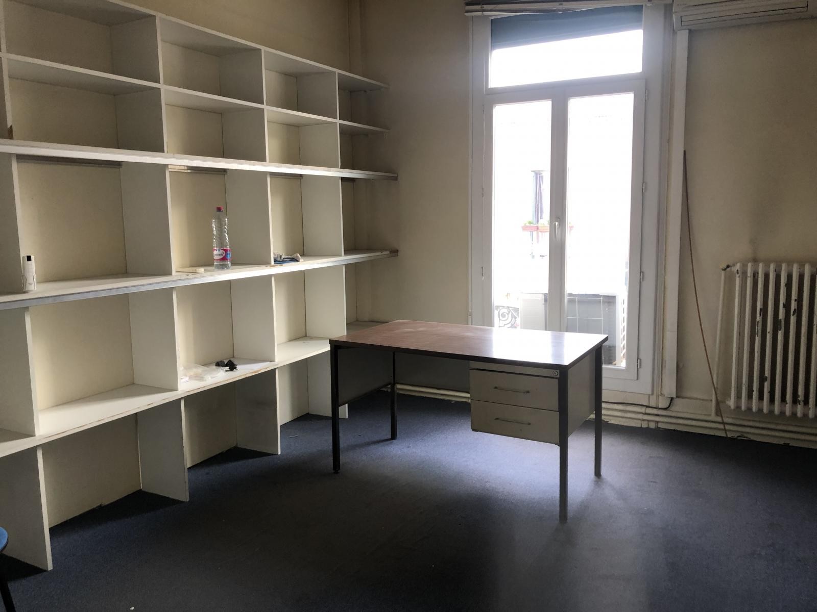 Vente Bureau / Commerce à Lunel 0 pièce