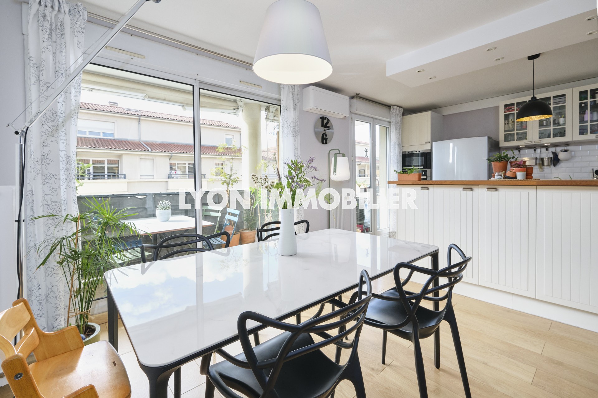 Vente Appartement à Lyon 8e arrondissement 5 pièces