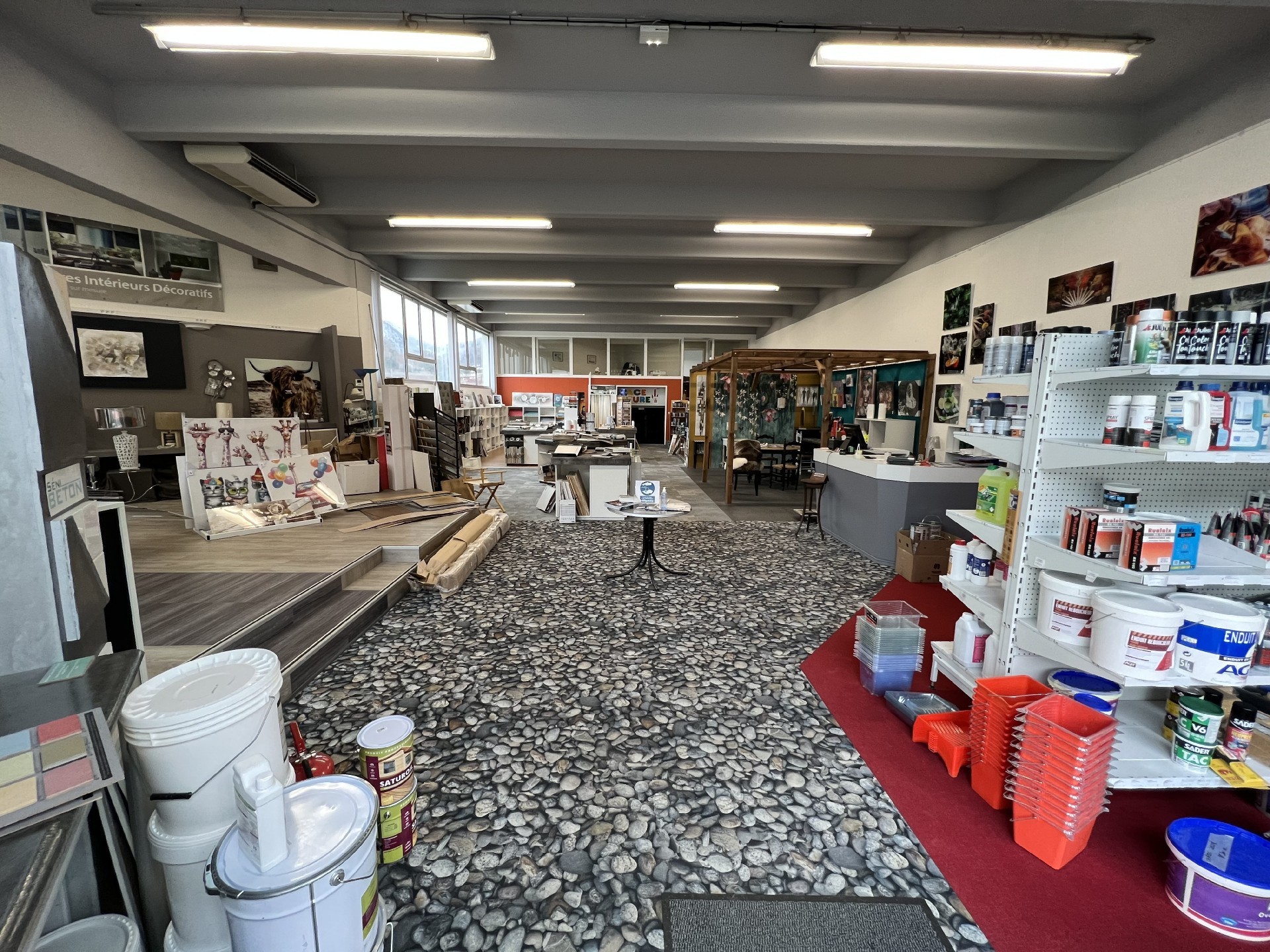 Vente Bureau / Commerce à Saint-Jeoire 3 pièces