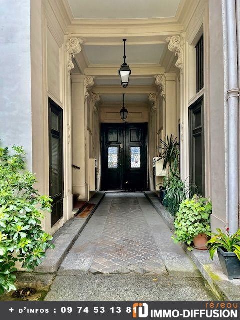 Vente Appartement à Paris Entrepôt 10e arrondissement 9 pièces