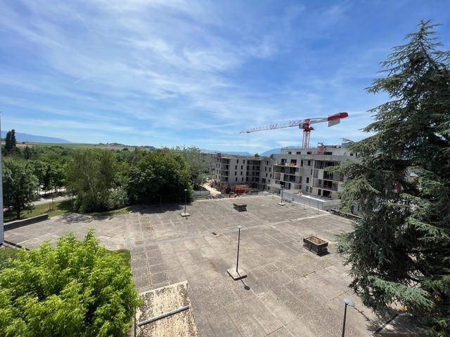 Vente Appartement à Saint-Genis-Pouilly 5 pièces