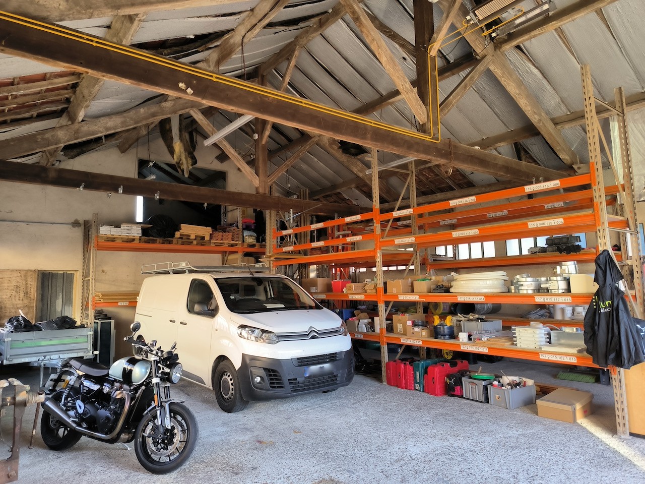 Location Garage / Parking à la Croix-Blanche 0 pièce