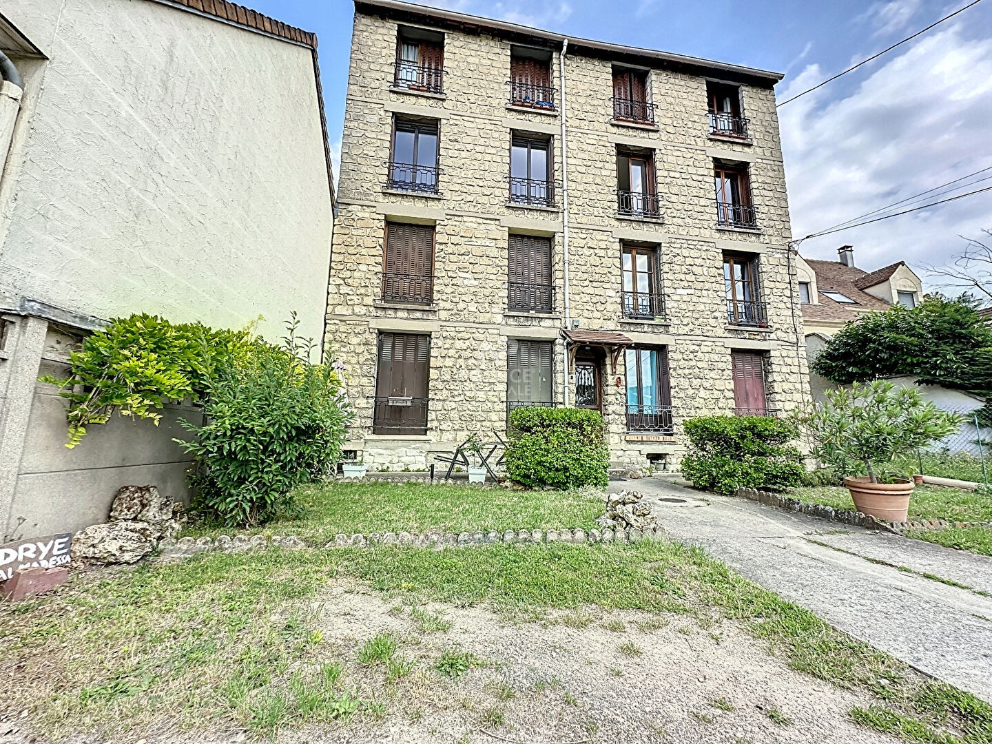 Vente Appartement à Carrières-sur-Seine 2 pièces