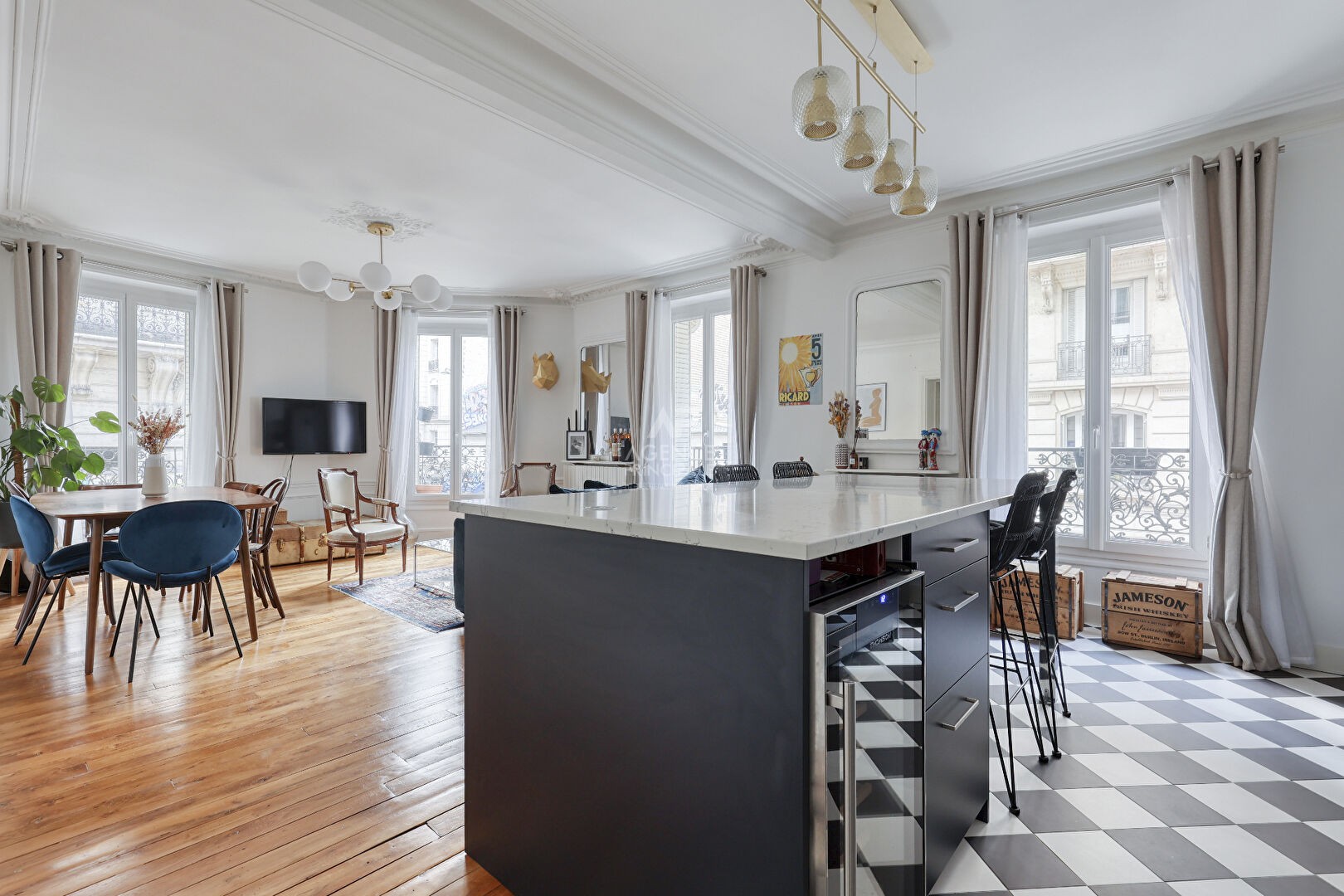 Vente Appartement à Paris Butte-Montmartre 18e arrondissement 4 pièces