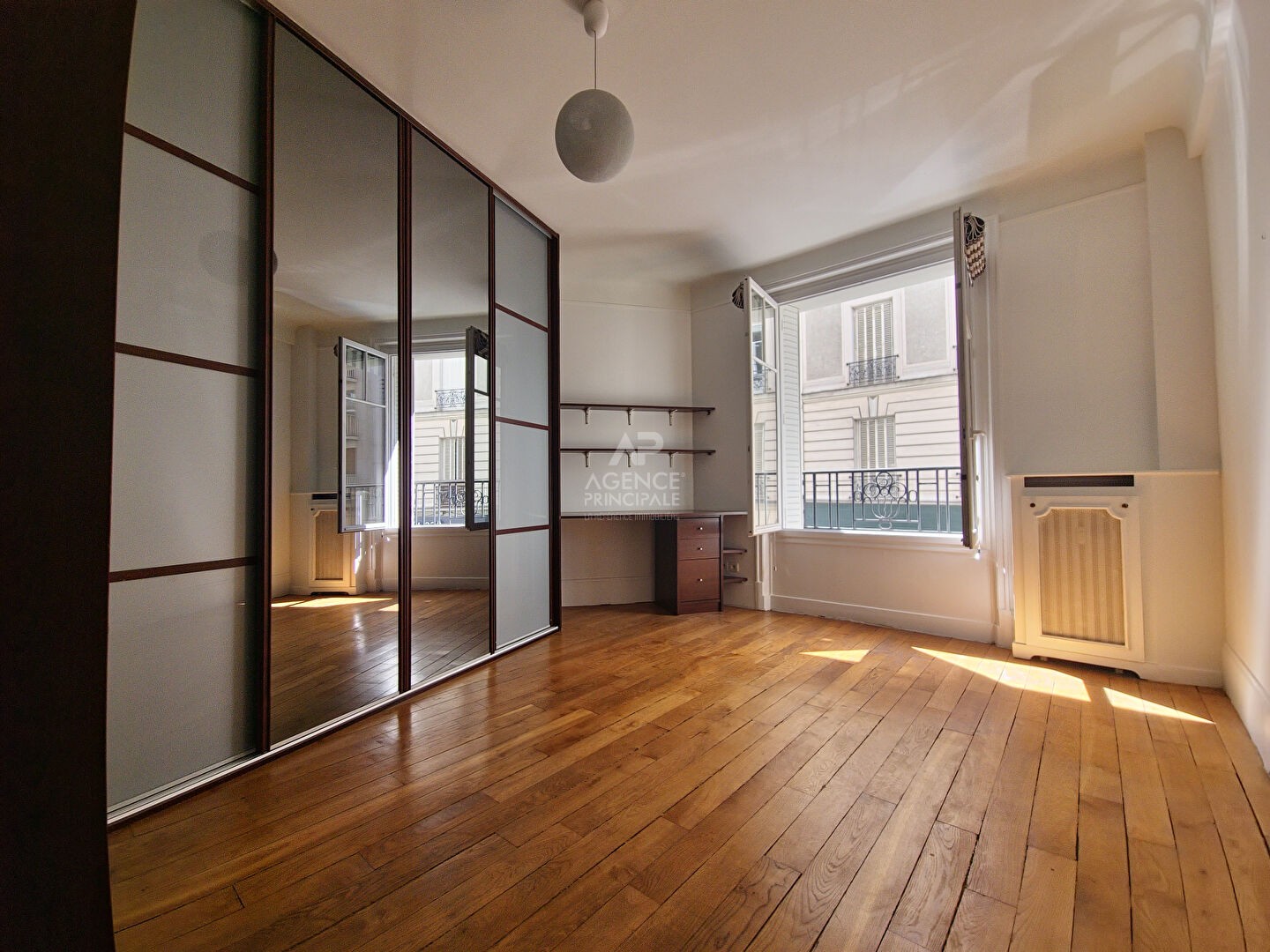 Vente Appartement à Paris Butte-Montmartre 18e arrondissement 4 pièces