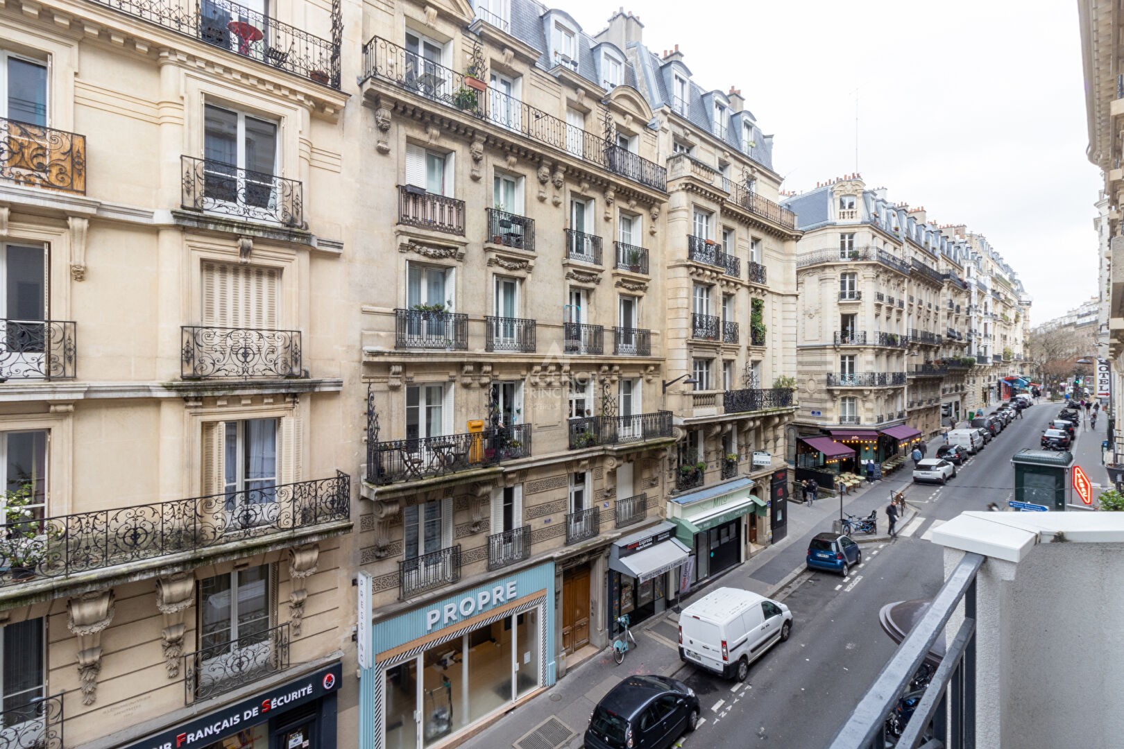 Vente Appartement à Paris Butte-Montmartre 18e arrondissement 3 pièces