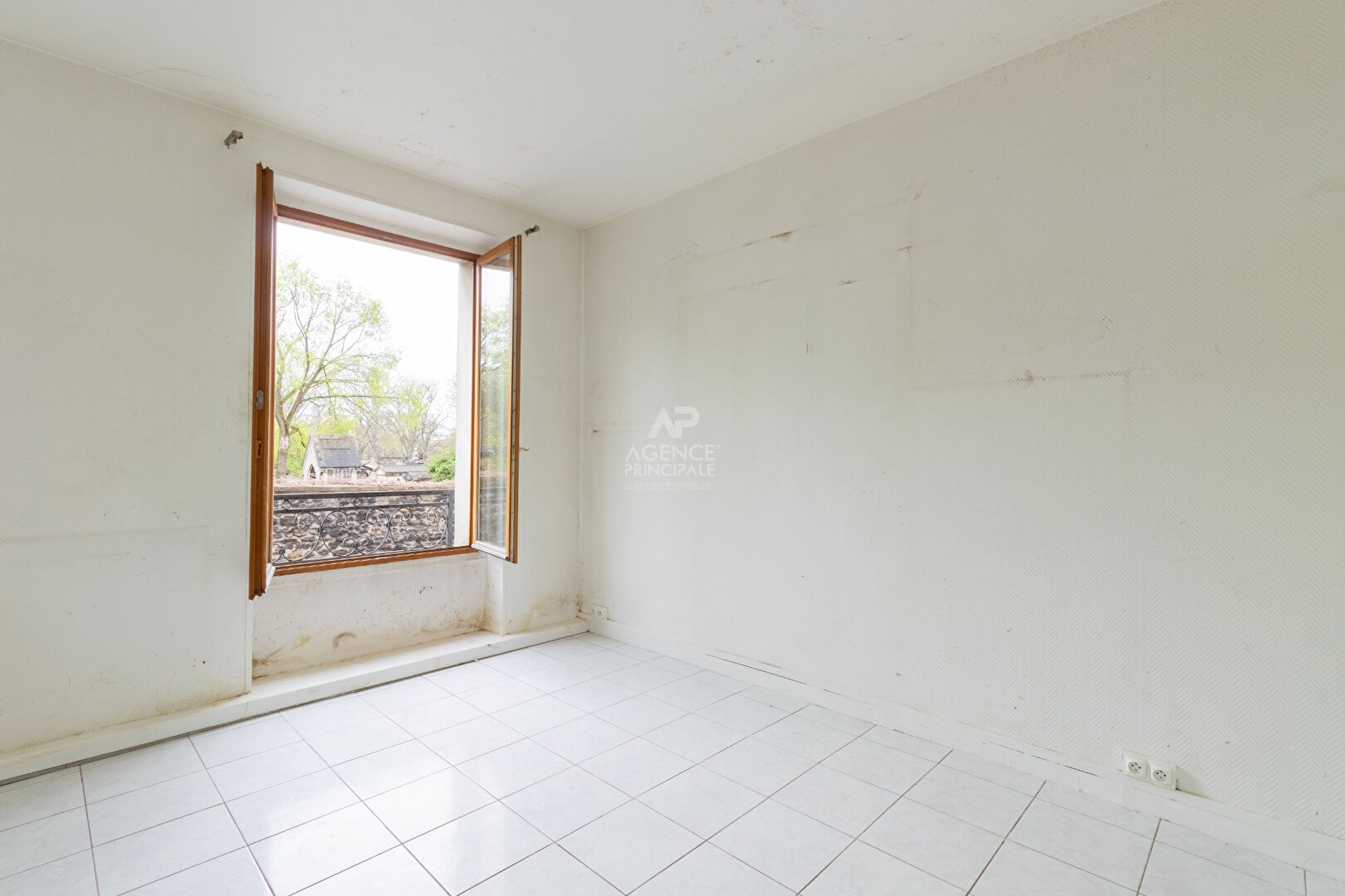 Vente Appartement à Paris Butte-Montmartre 18e arrondissement 1 pièce