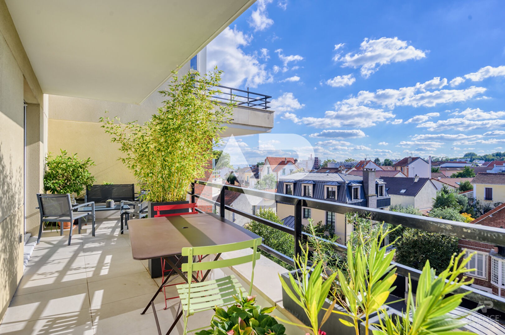 Vente Appartement à Suresnes 5 pièces