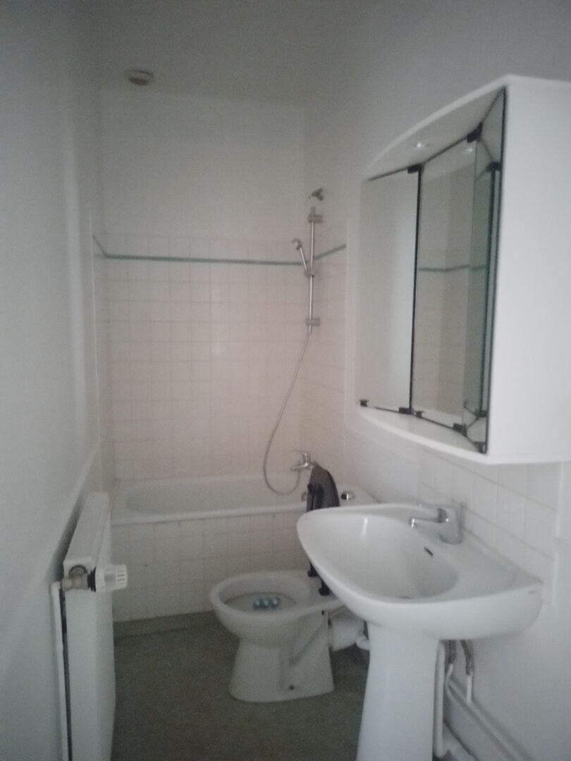 Location Appartement à Fougères 2 pièces