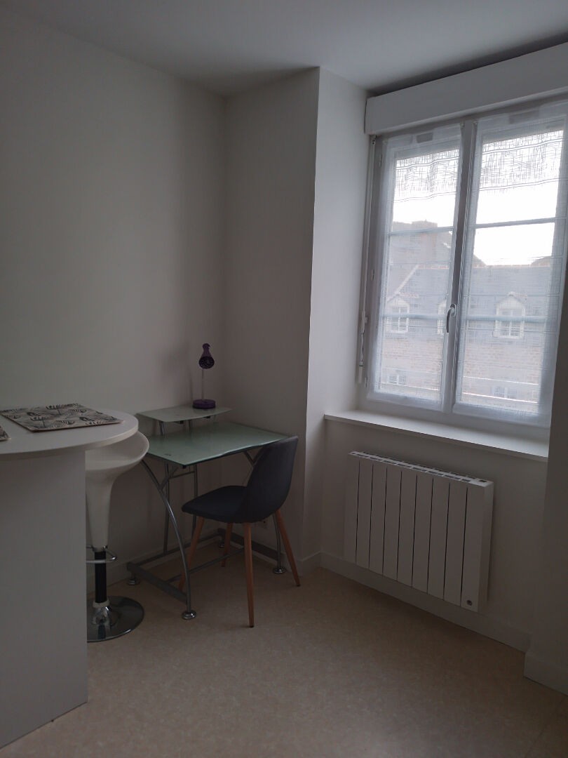 Location Appartement à Fougères 1 pièce