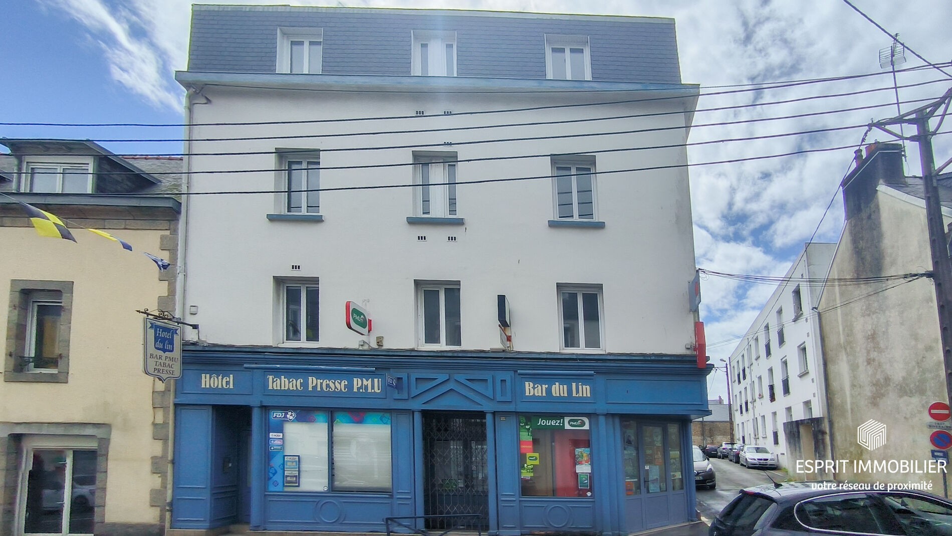 Vente Bureau / Commerce à Concarneau 15 pièces