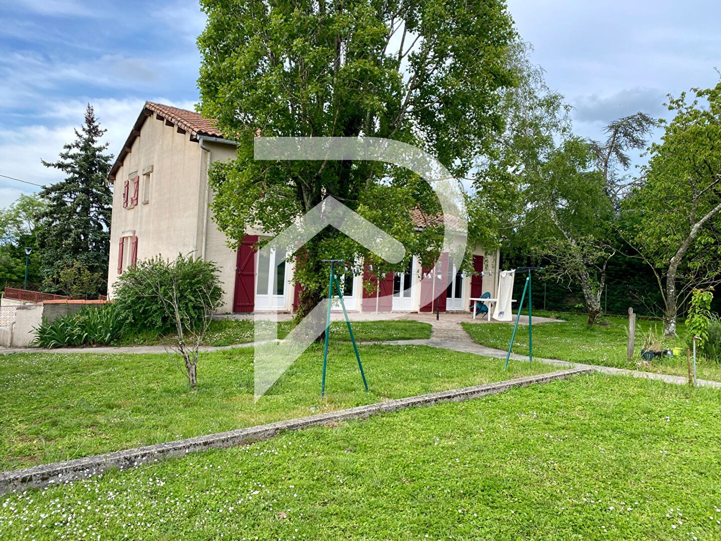 Vente Maison à la Crèche 8 pièces