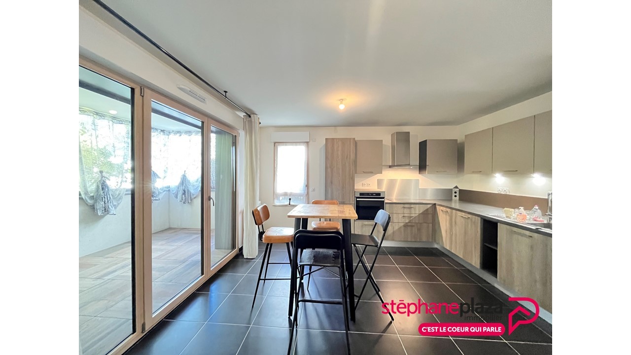 Vente Appartement à Lyon 8e arrondissement 3 pièces