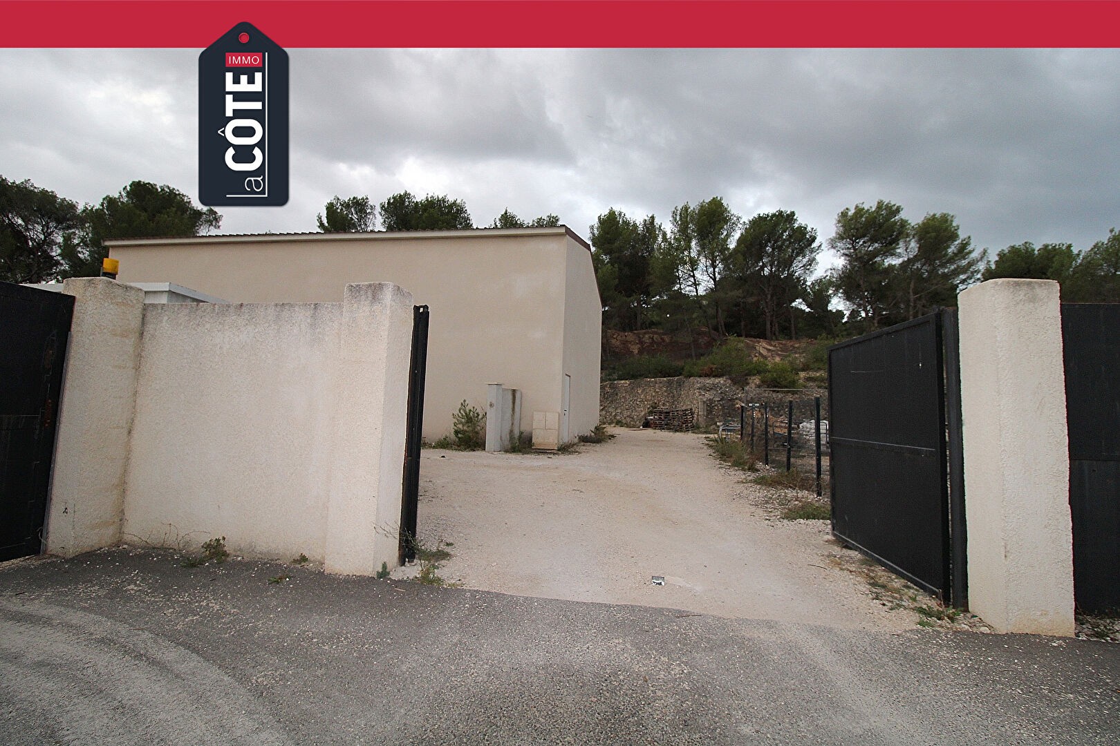 Location Garage / Parking à Châteauneuf-les-Martigues 0 pièce