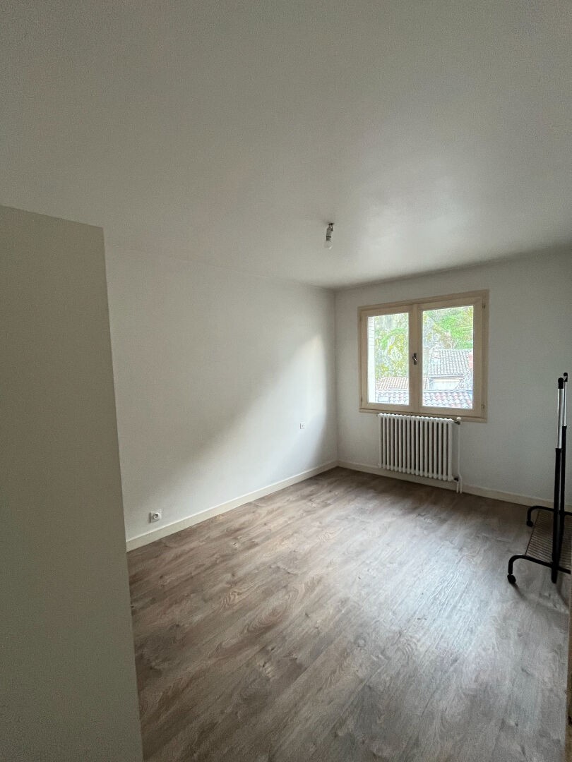 Location Appartement à Tournon-sur-Rhône 2 pièces