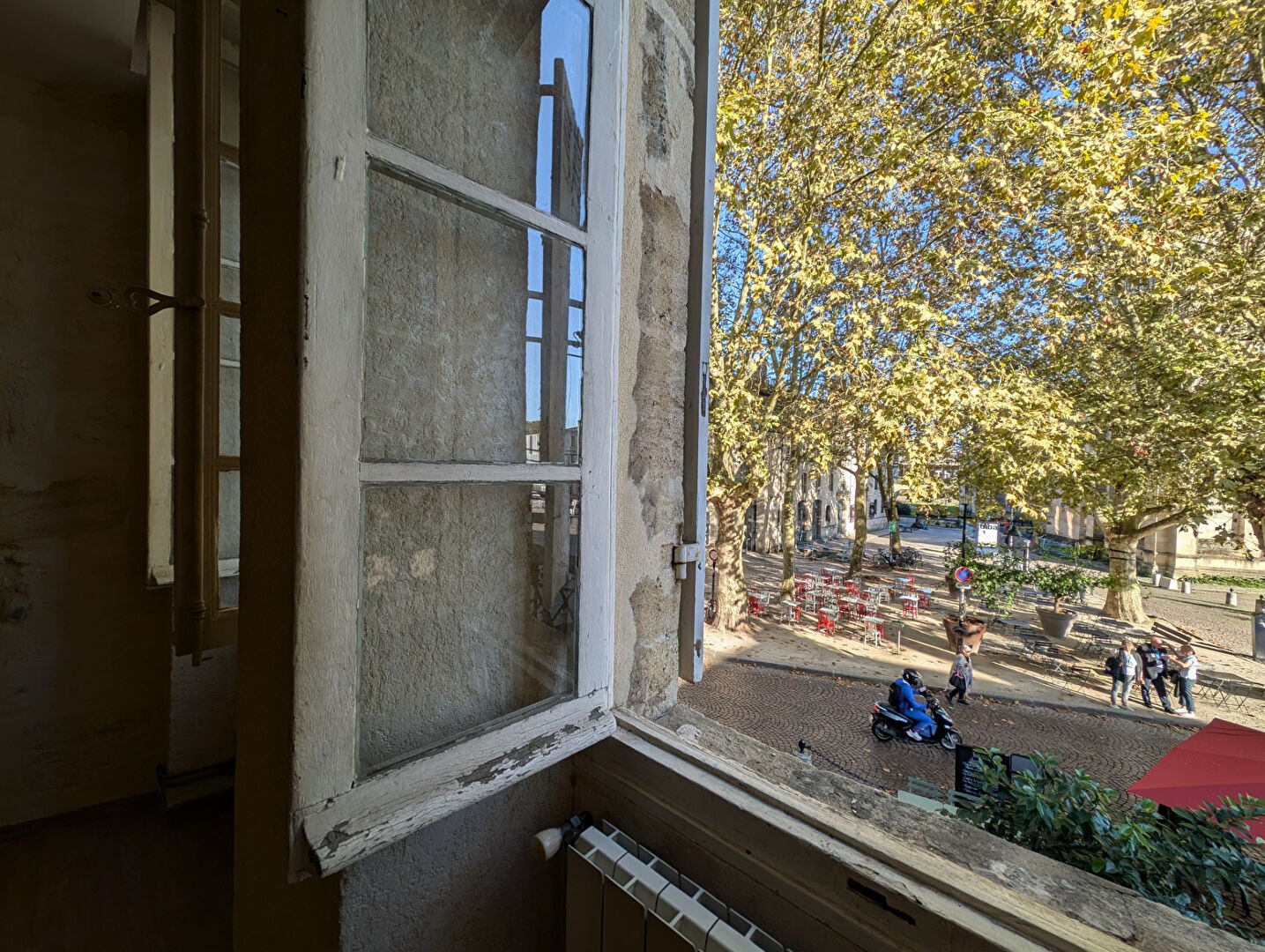 Vente Bureau / Commerce à Bordeaux 6 pièces