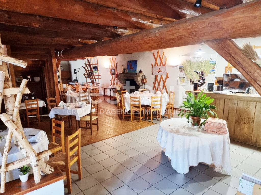 Vente Maison à Queyrières 12 pièces