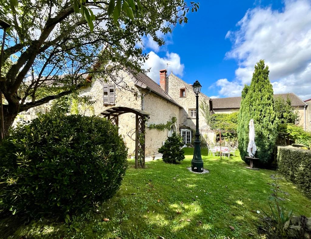 Vente Maison à Neuilly-Saint-Front 7 pièces