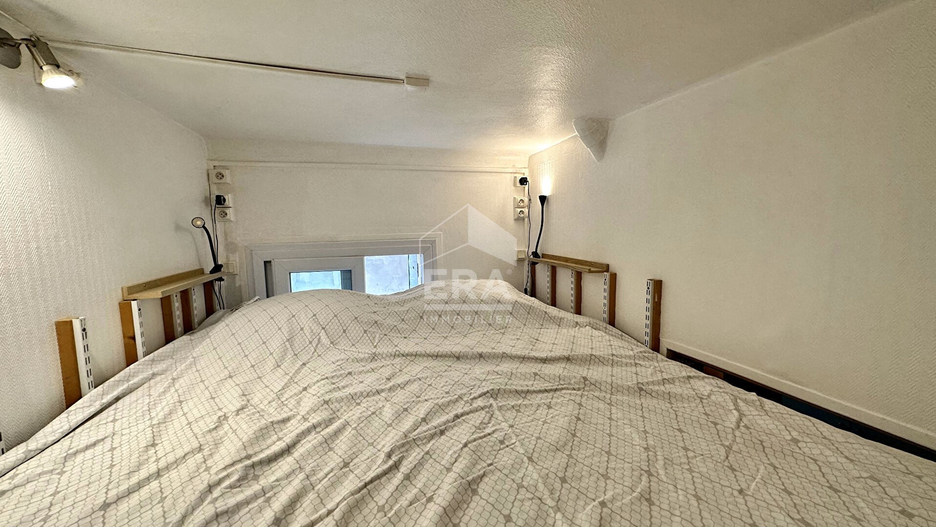 Vente Appartement à Paris Entrepôt 10e arrondissement 2 pièces