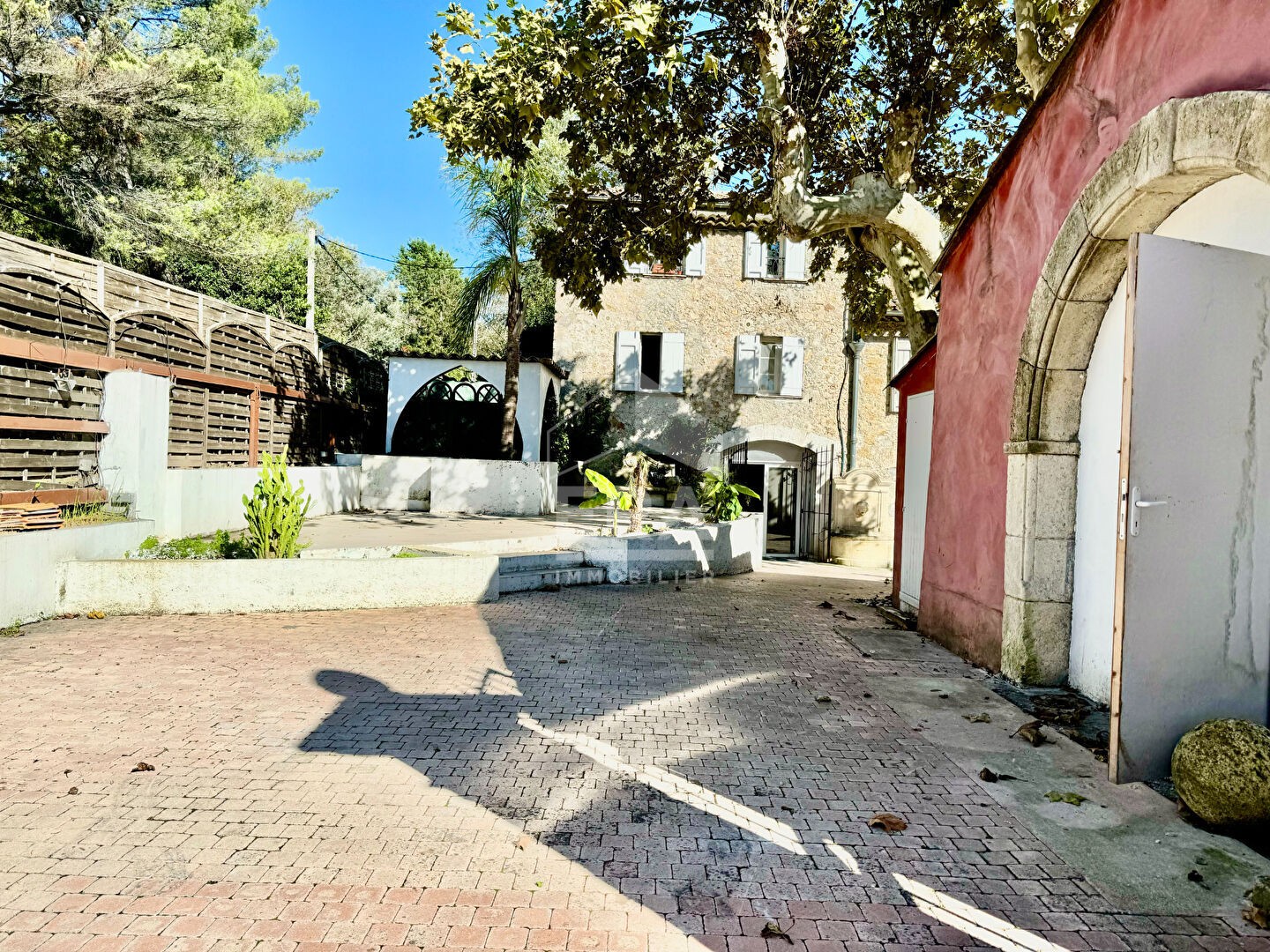 Location Garage / Parking à Mougins 0 pièce