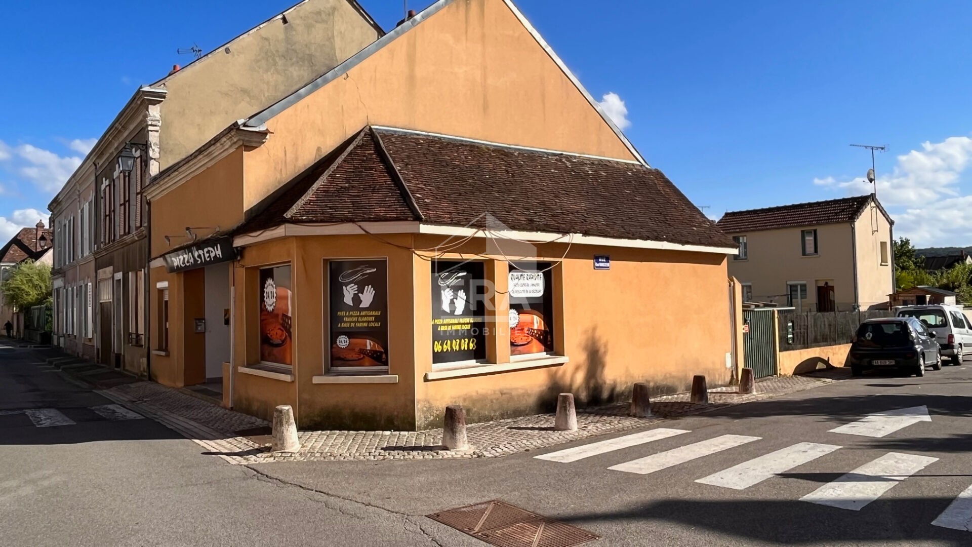 Vente Bureau / Commerce à Nogent-le-Rotrou 7 pièces