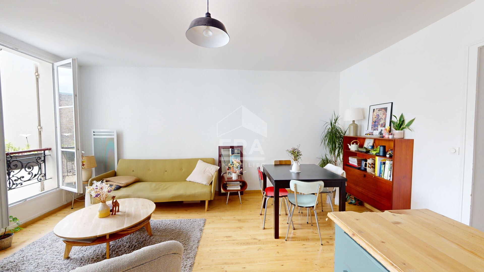 Vente Appartement à Paris Buttes-Chaumont 19e arrondissement 3 pièces