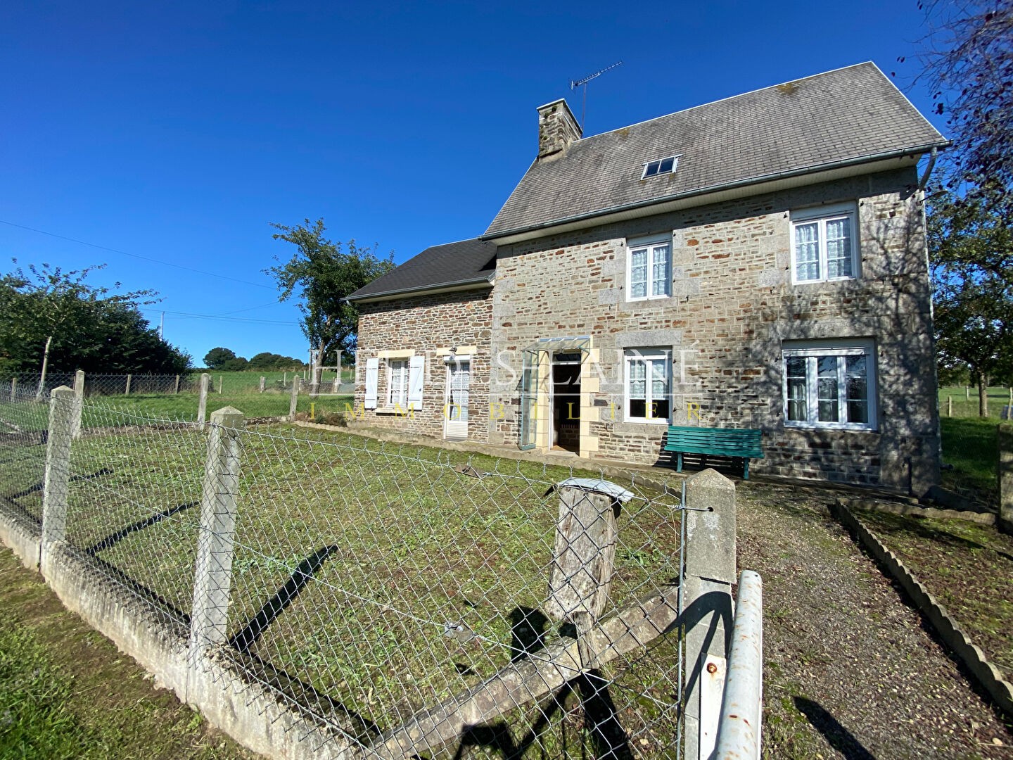 Vente Maison à Isigny-le-Buat 5 pièces