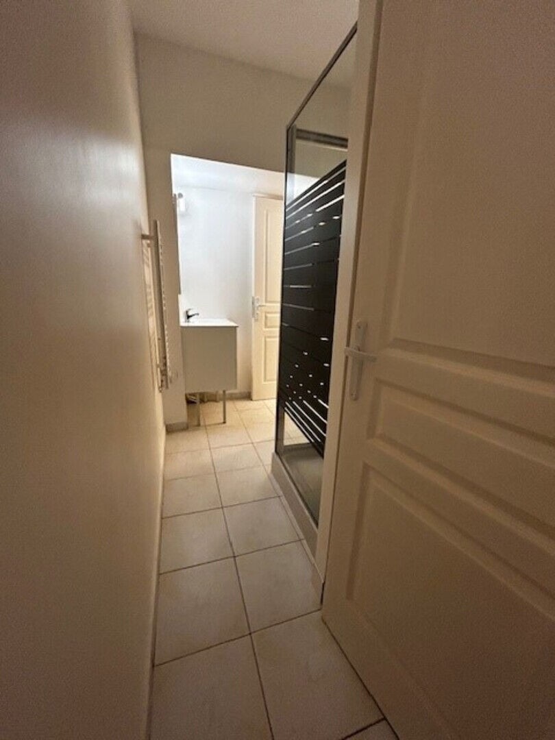 Location Appartement à le Luc 2 pièces