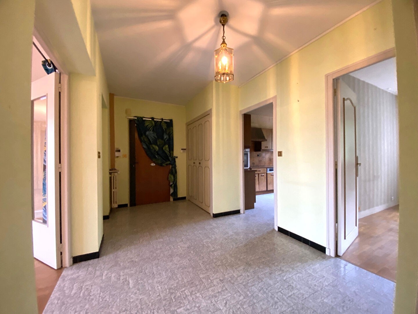 Vente Appartement à Lons-le-Saunier 5 pièces