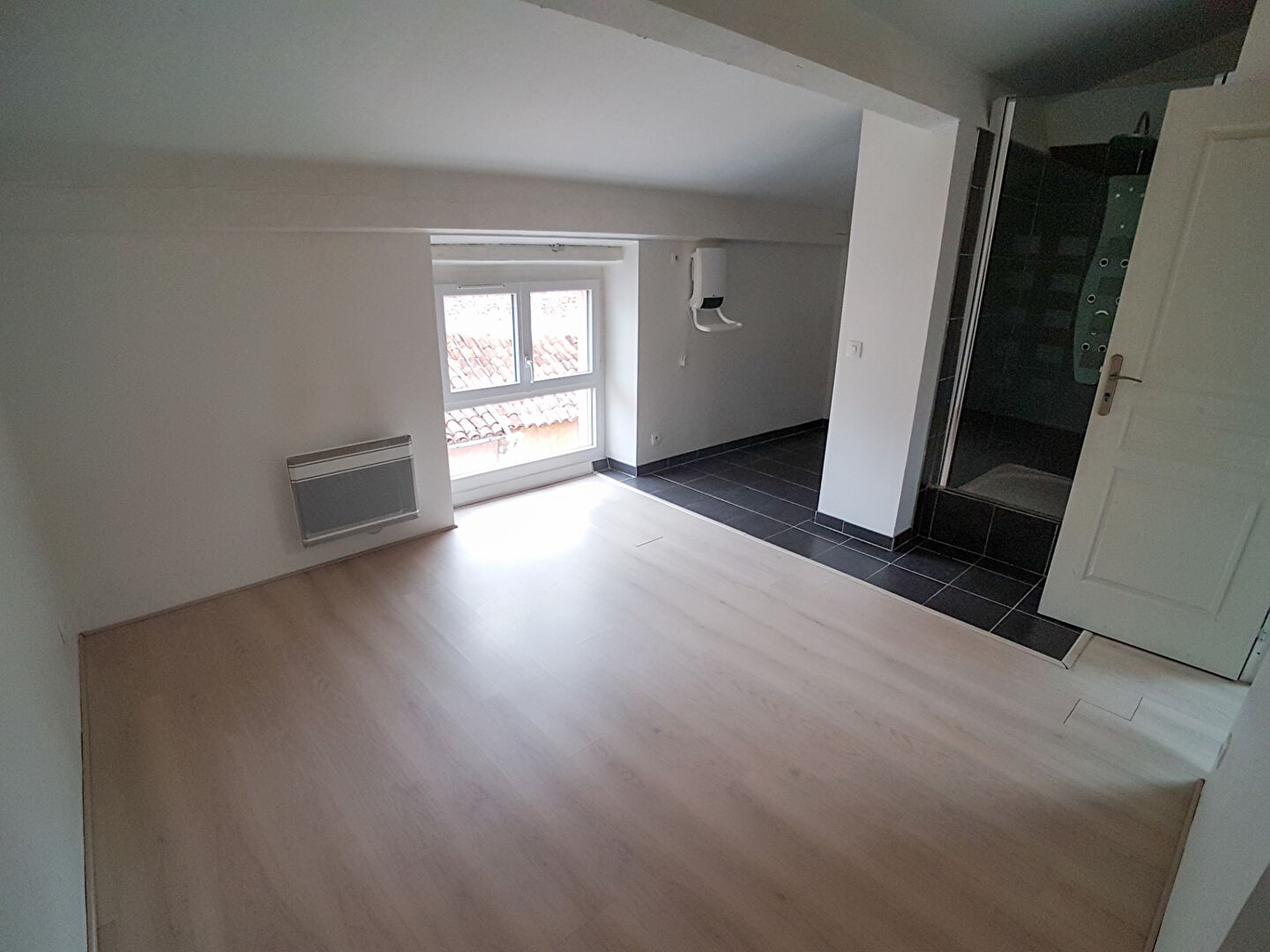 Location Appartement à Vins-sur-Caramy 2 pièces