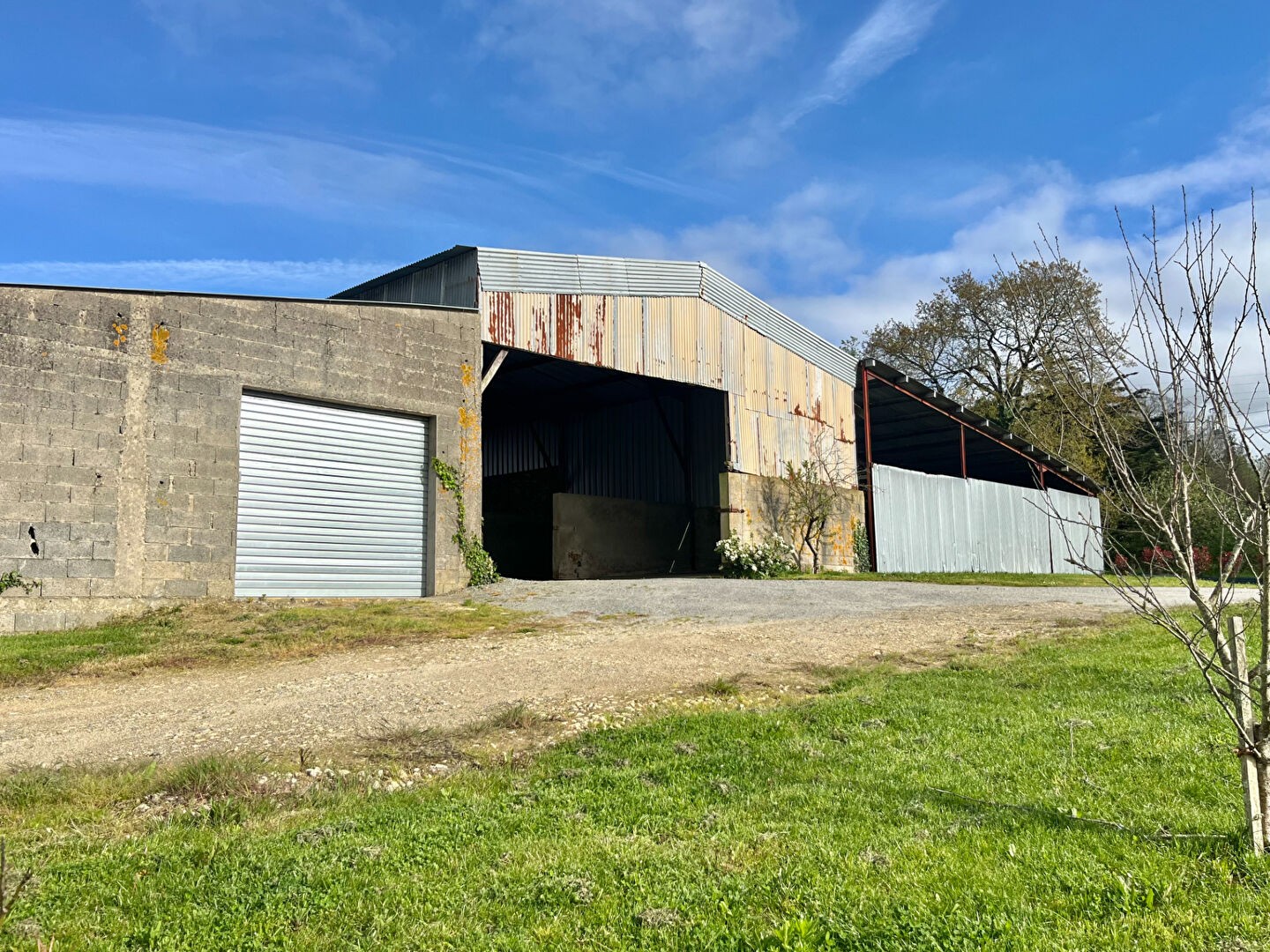 Vente Garage / Parking à la Garnache 3 pièces