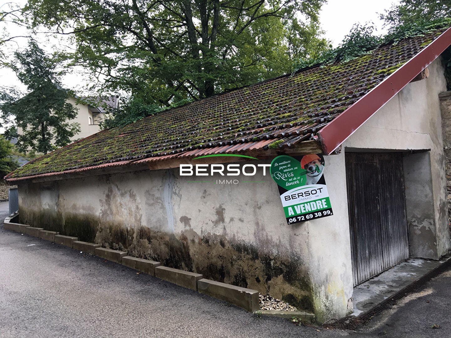 Vente Garage / Parking à Jougne 1 pièce