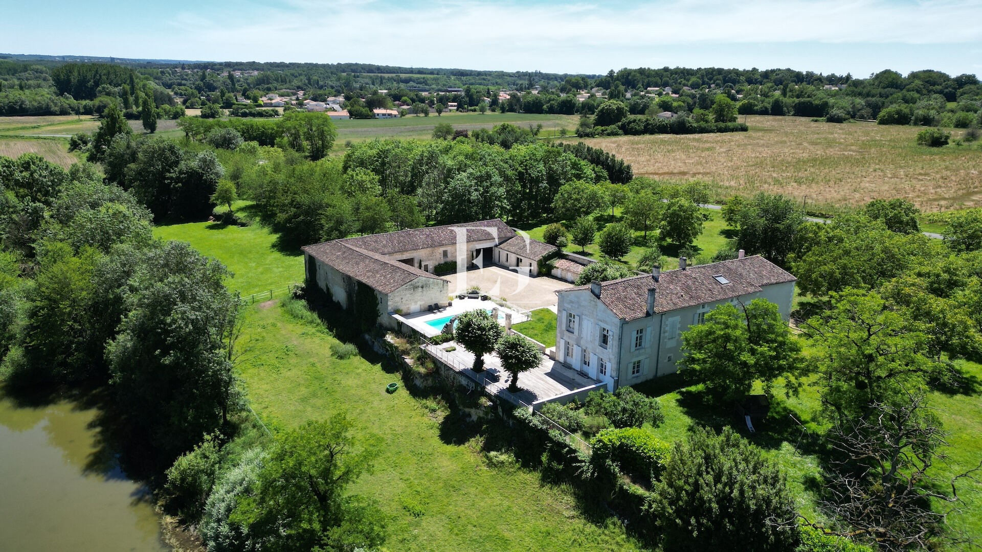 Vente Maison à Angoulême 15 pièces