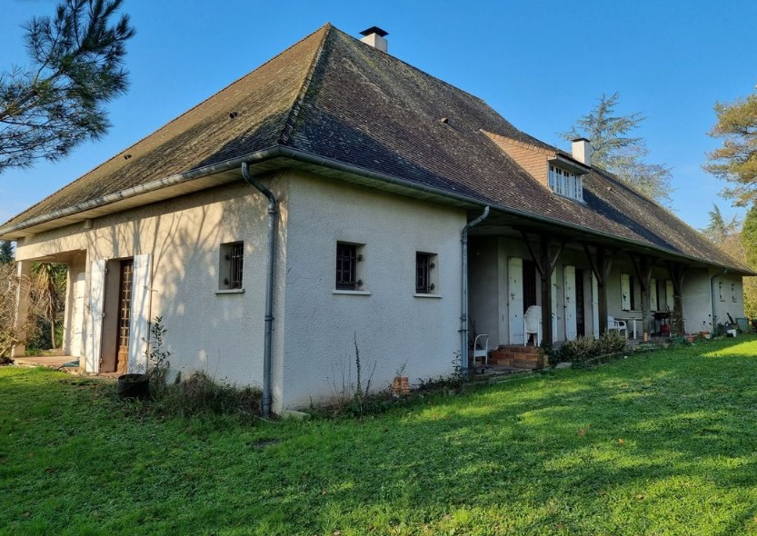 Vente Maison à Sainte-Eulalie 9 pièces