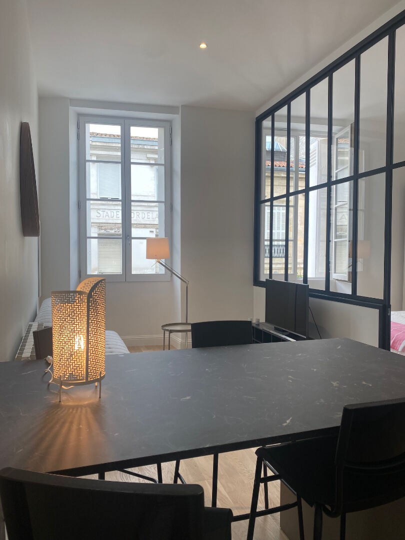 Location Appartement à Bordeaux 2 pièces