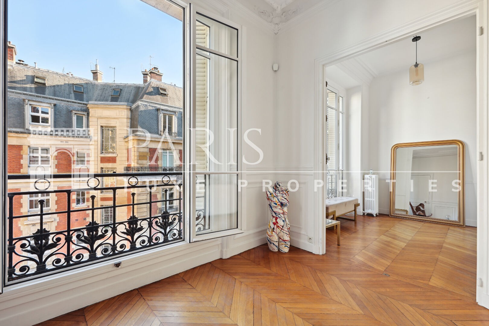 Vente Appartement à Paris Batignolles-Monceaux 17e arrondissement 3 pièces