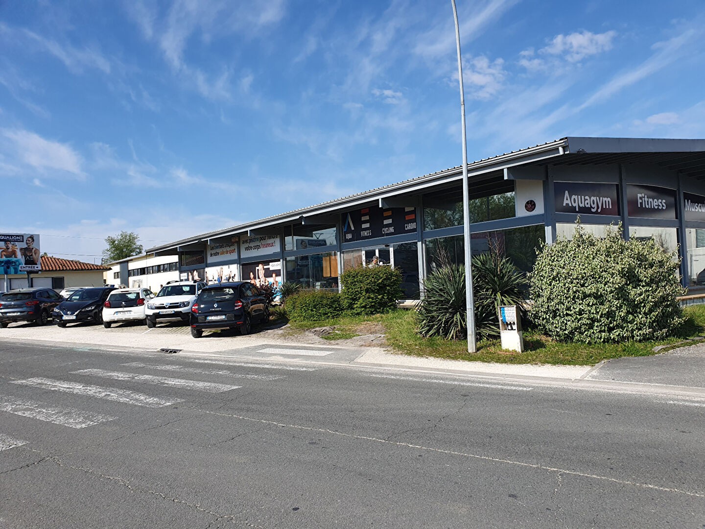 Location Garage / Parking à Saint-Médard-en-Jalles 0 pièce