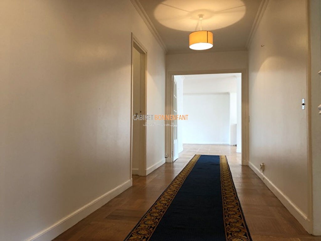 Location Appartement à Saint-Germain-en-Laye 7 pièces