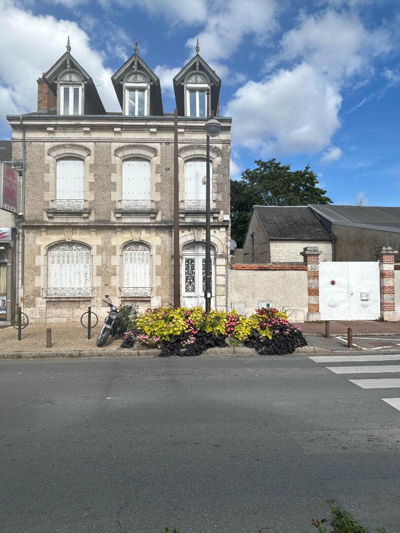 Vente Maison à Saint-Jean-de-la-Ruelle 6 pièces