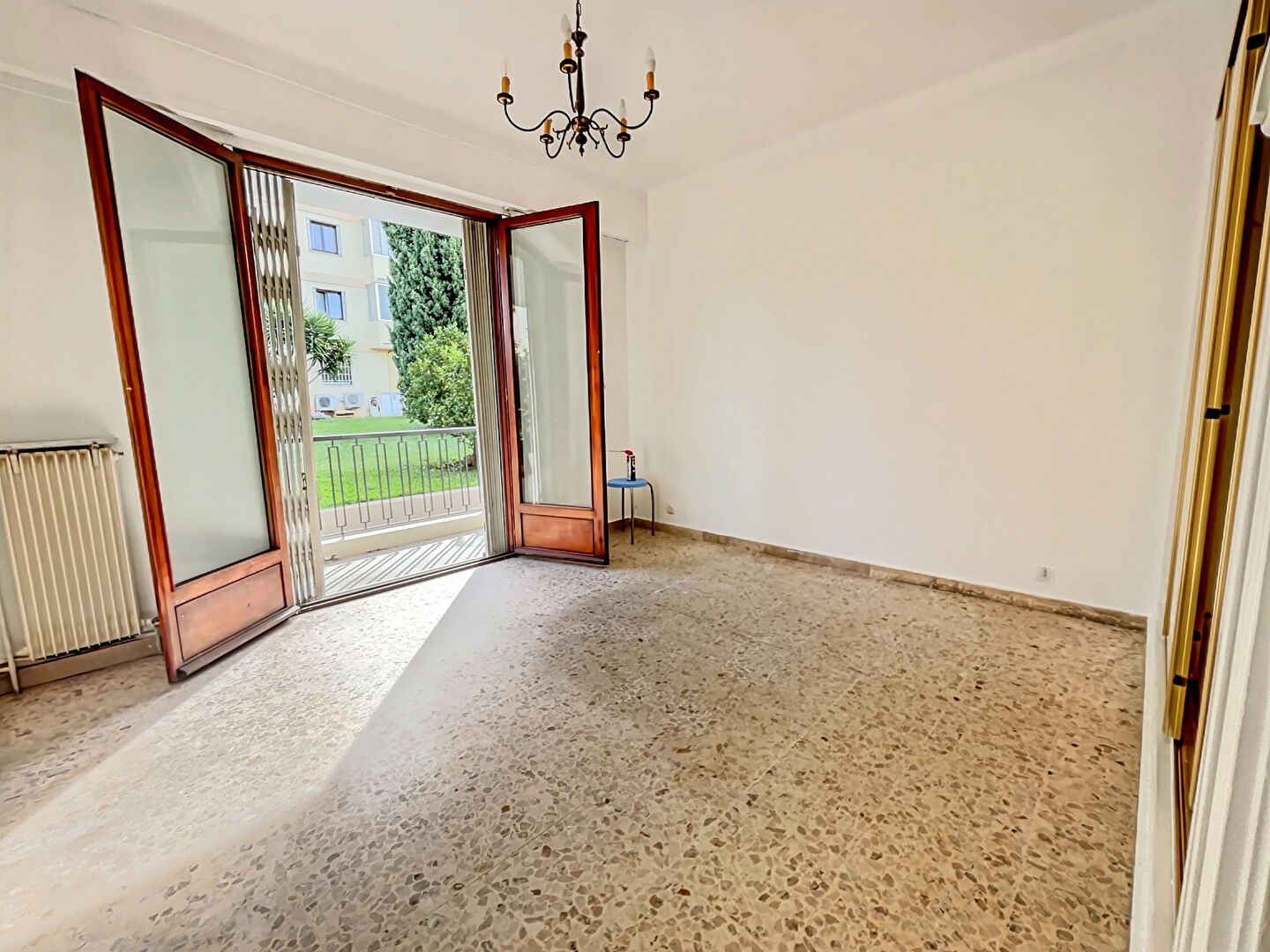 Vente Appartement à Saint-Laurent-du-Var 3 pièces