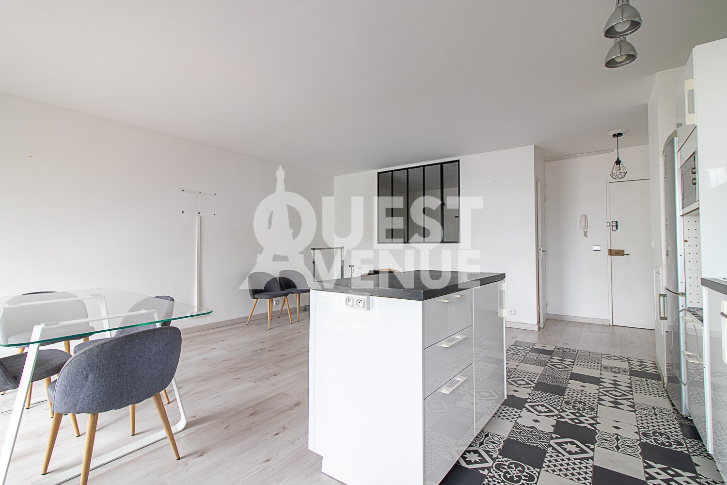 Vente Appartement à Paris Entrepôt 10e arrondissement 4 pièces