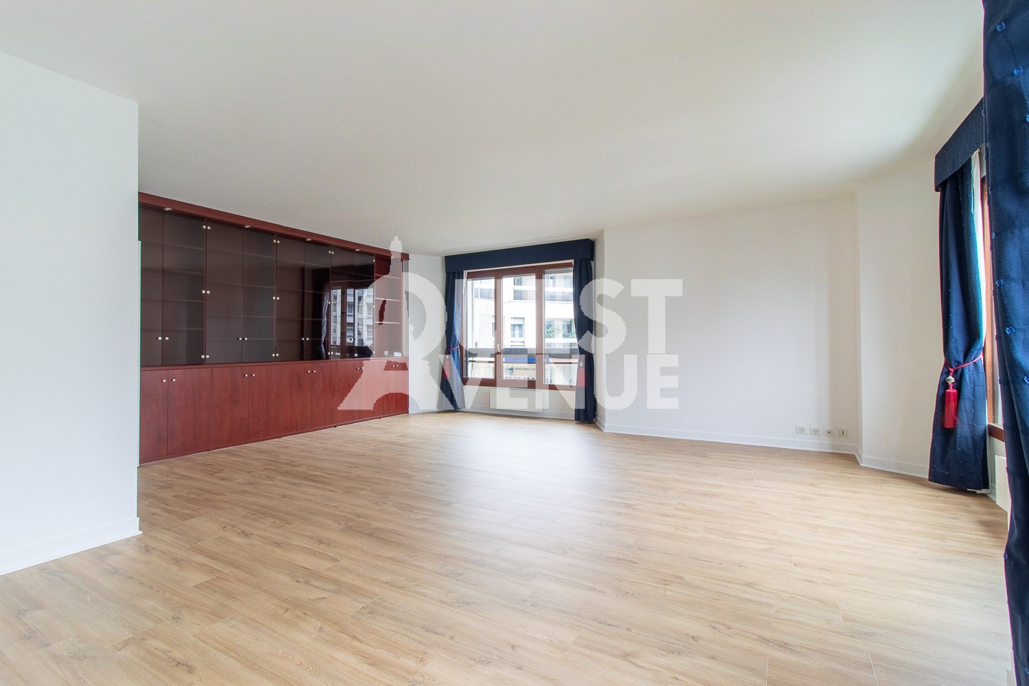 Vente Appartement à Courbevoie 5 pièces